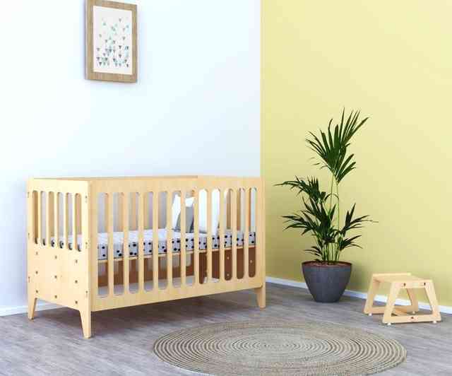 data_x-n-y-furniture_natural-wooden-baby-gold-cherry-crib_1-750x650.jpg